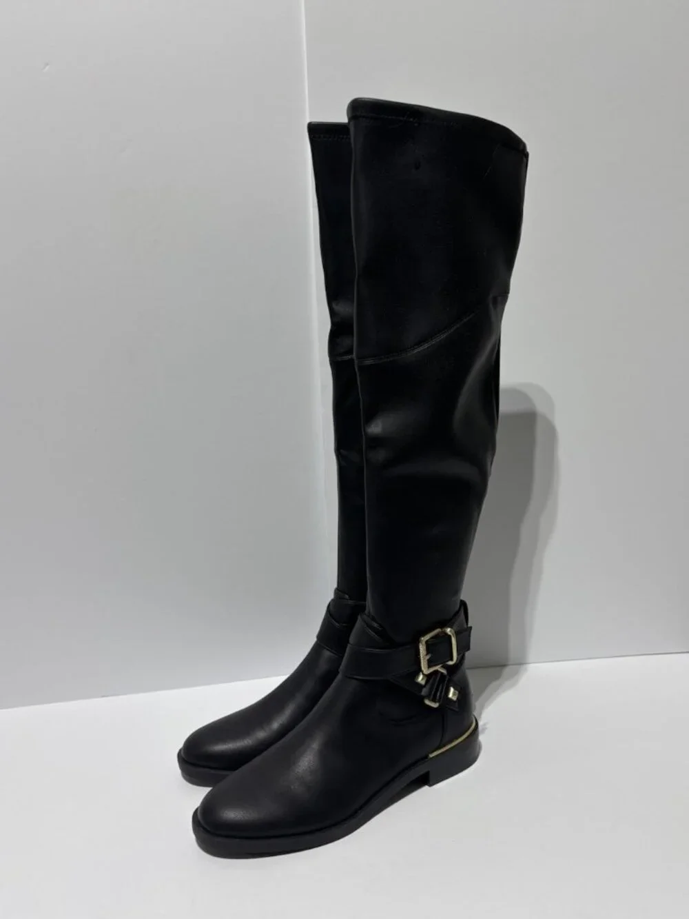 Guess women’s dalary